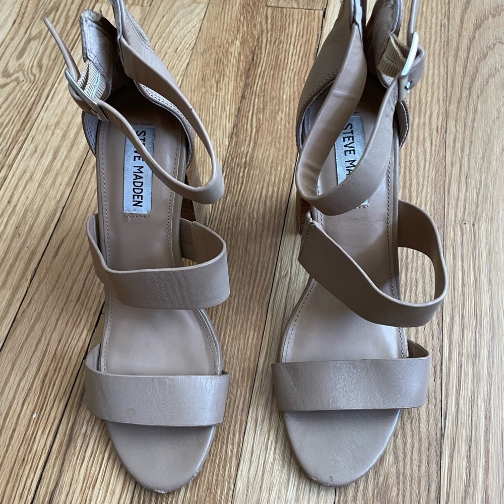Steve Madden Tan Heels